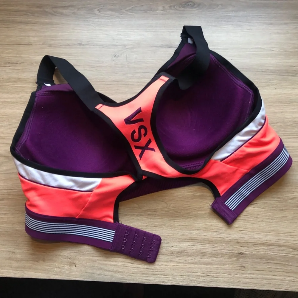 VSX Sports bra 34C - Picture 3 of 5